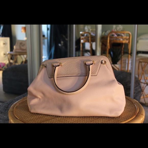 Adorable Kate Spade satchel! - Picture 4 of 5